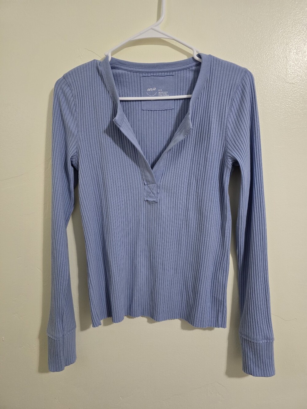 Aerie Ribbed Long-Sleeve Henley in a Light Dusty Blue Size M